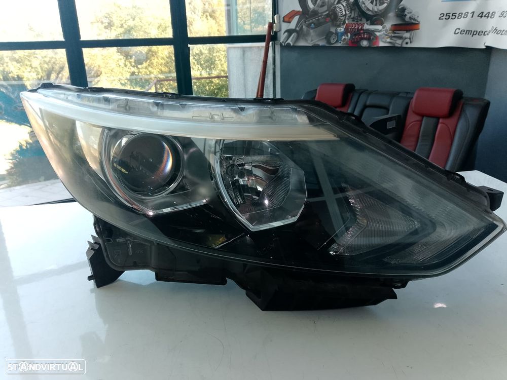 FAROL DIREITO NISSAN QASHQAI J11 - 1