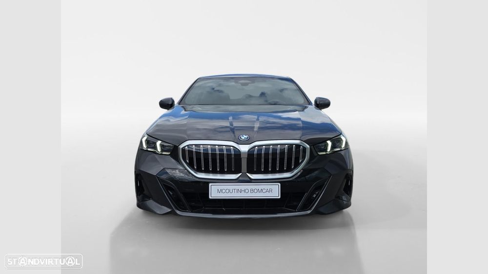 BMW 530 e Pack Desportivo M - 6