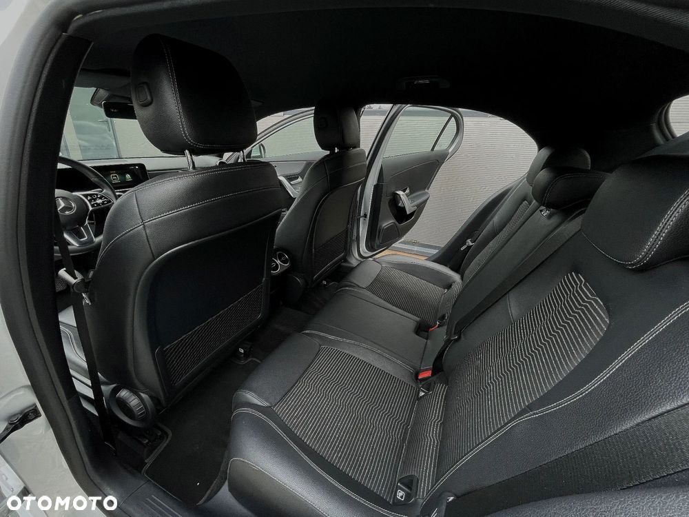 Mercedes-Benz Klasa A 180 d 7G-DCT Edition 1 - 20