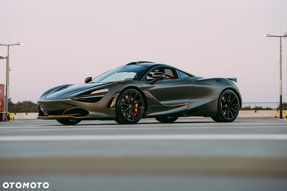 McLaren 720S Coupe - 8