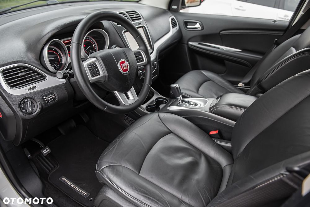 Fiat Freemont 2.0 Multijet 16V DPF Automatik Allrad Black Code - 15