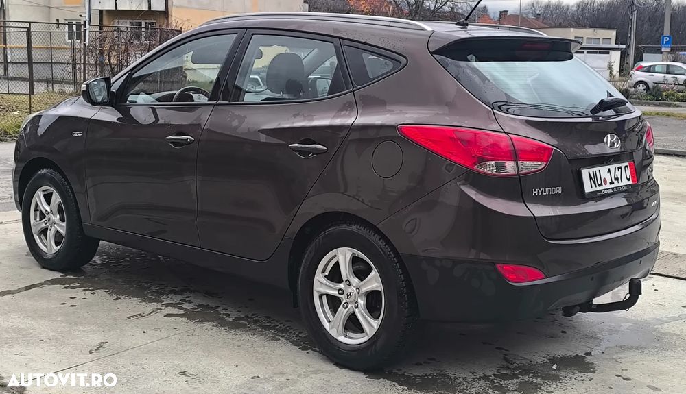 Hyundai ix35 2.0 CRDI 4WD Premium - 6
