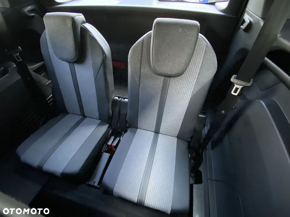 Peugeot 5008 1.5 BlueHDi Allure Pack S&S EAT8 - 26