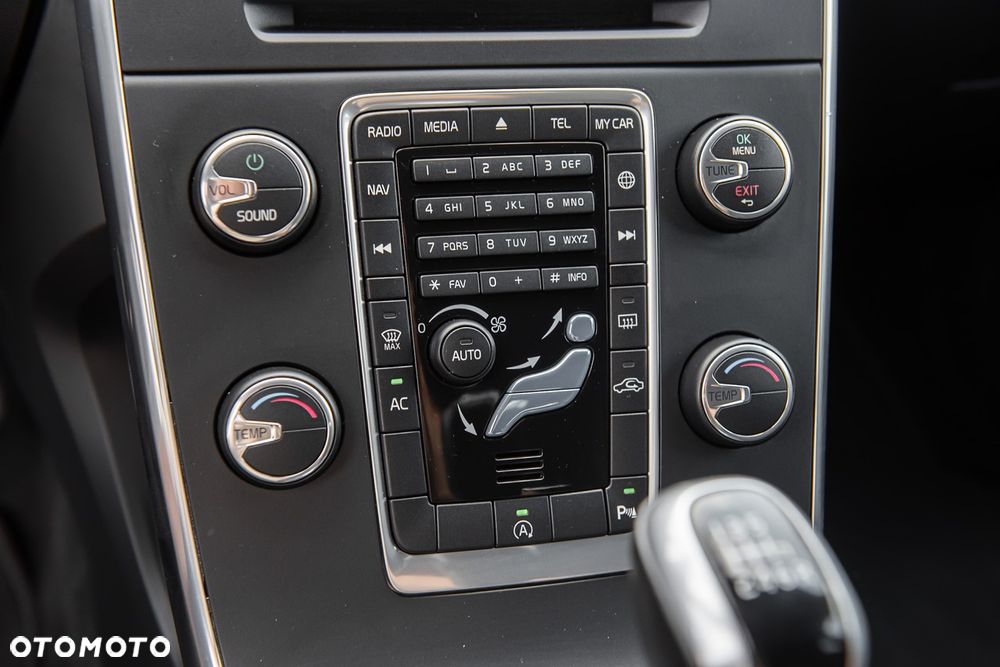 Volvo V60 D2 Kinetic - 24
