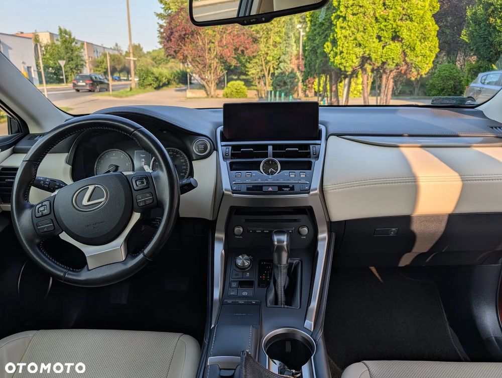Lexus NX 300 Comfort AWD - 10