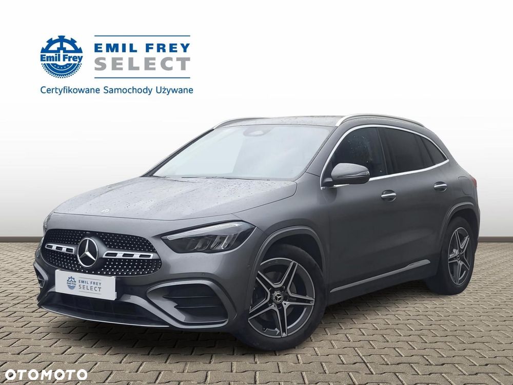 Mercedes-Benz GLA - 2