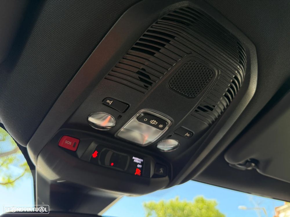 Peugeot 3008 1.5 BlueHDi Allure Pack EAT8 - 16