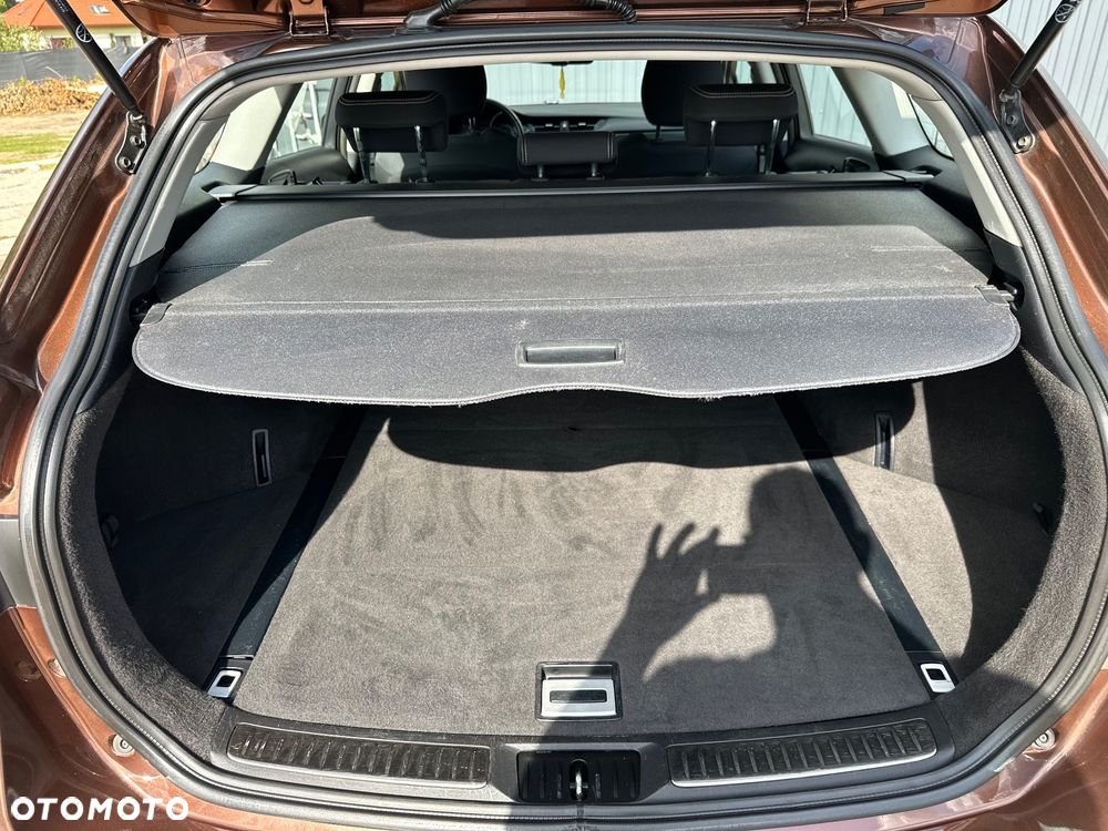 Toyota Avensis Touring Sports 1.6 D-4D Business Edition - 36