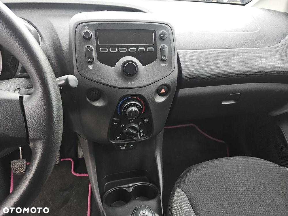 Toyota Aygo - 14