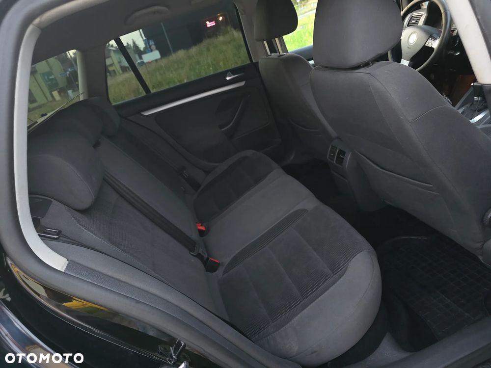 Volkswagen Golf 2.0 TDI Comfortline DSG - 18