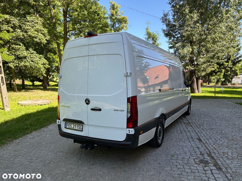 Mercedes-Benz Sprinter - 6