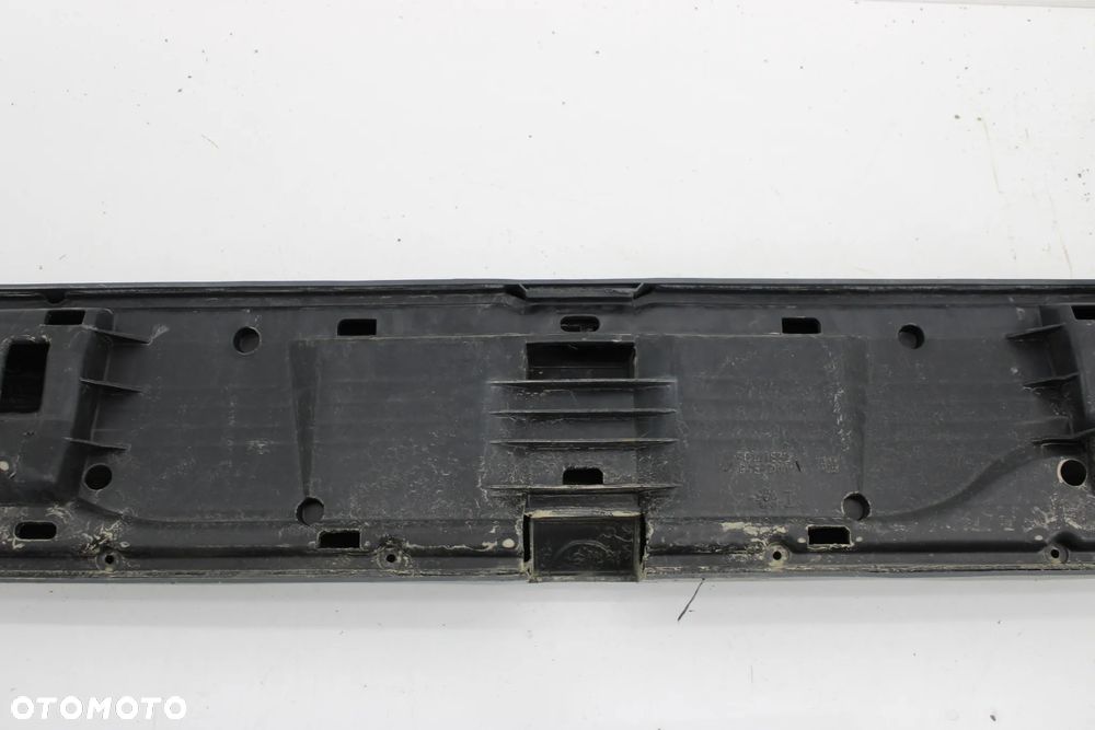 Opel Kadet 5D HB Zderzak tył - 6