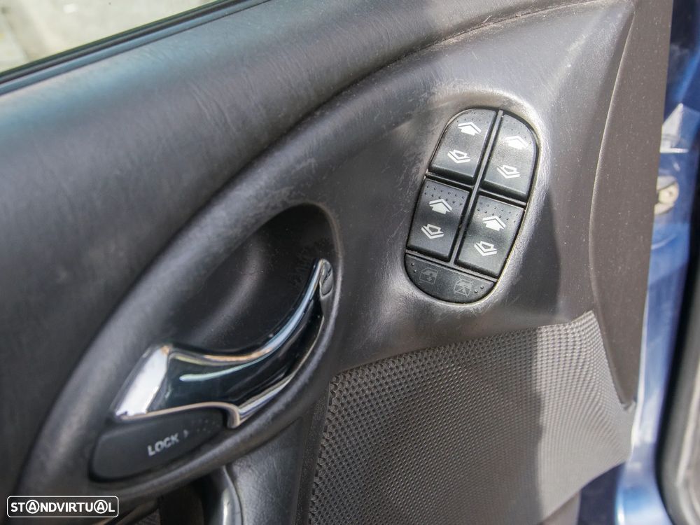 Ford Focus SW 1.8 TDdi Ghia - 22