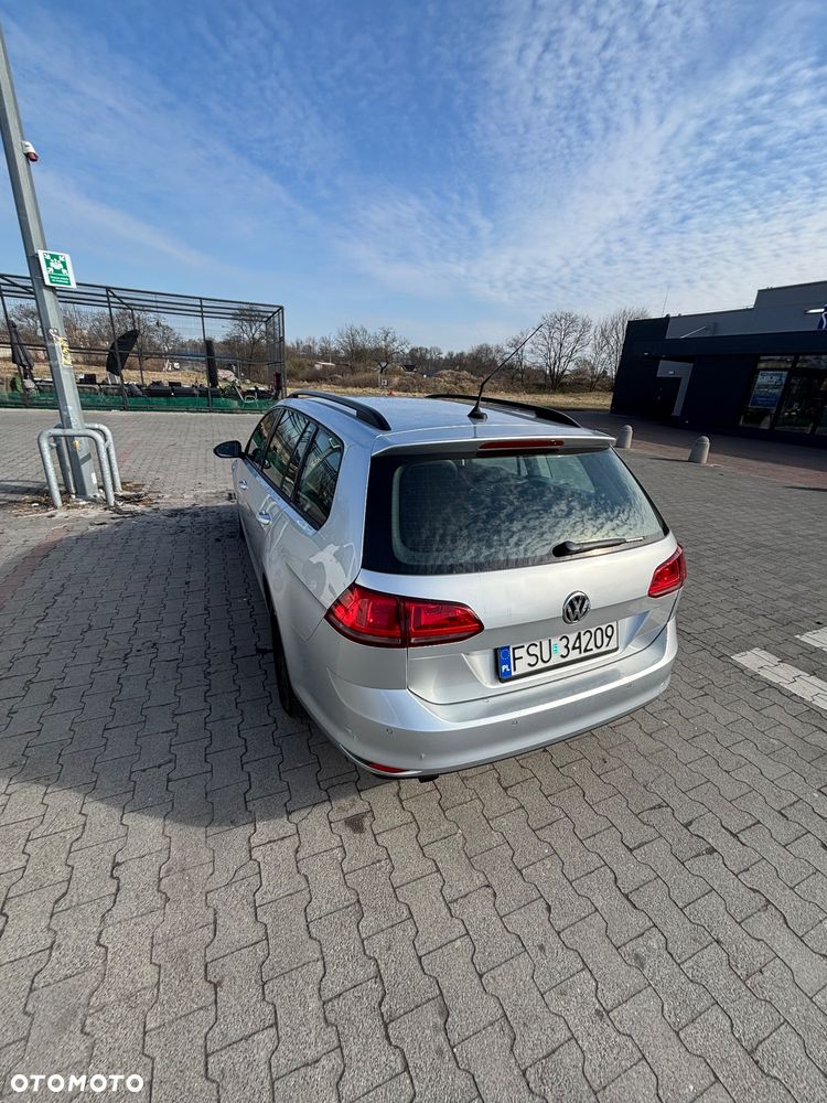 Volkswagen Golf 1.6 TDI Highline DSG - 12