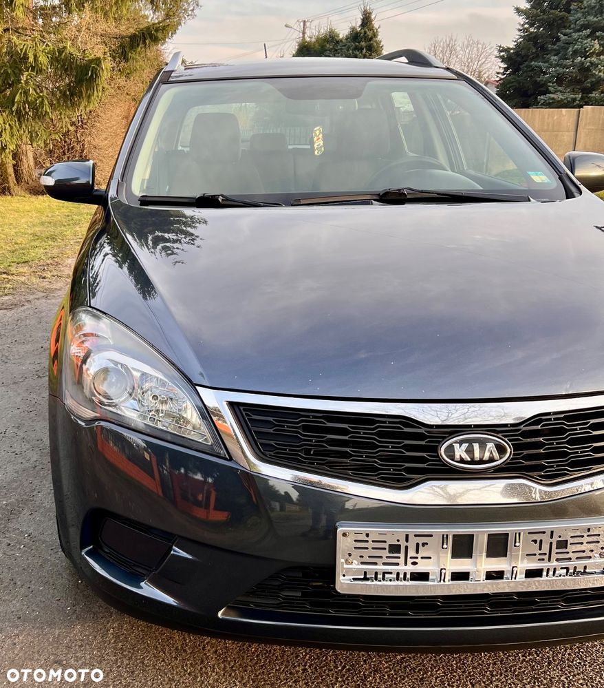 Kia Ceed - 24
