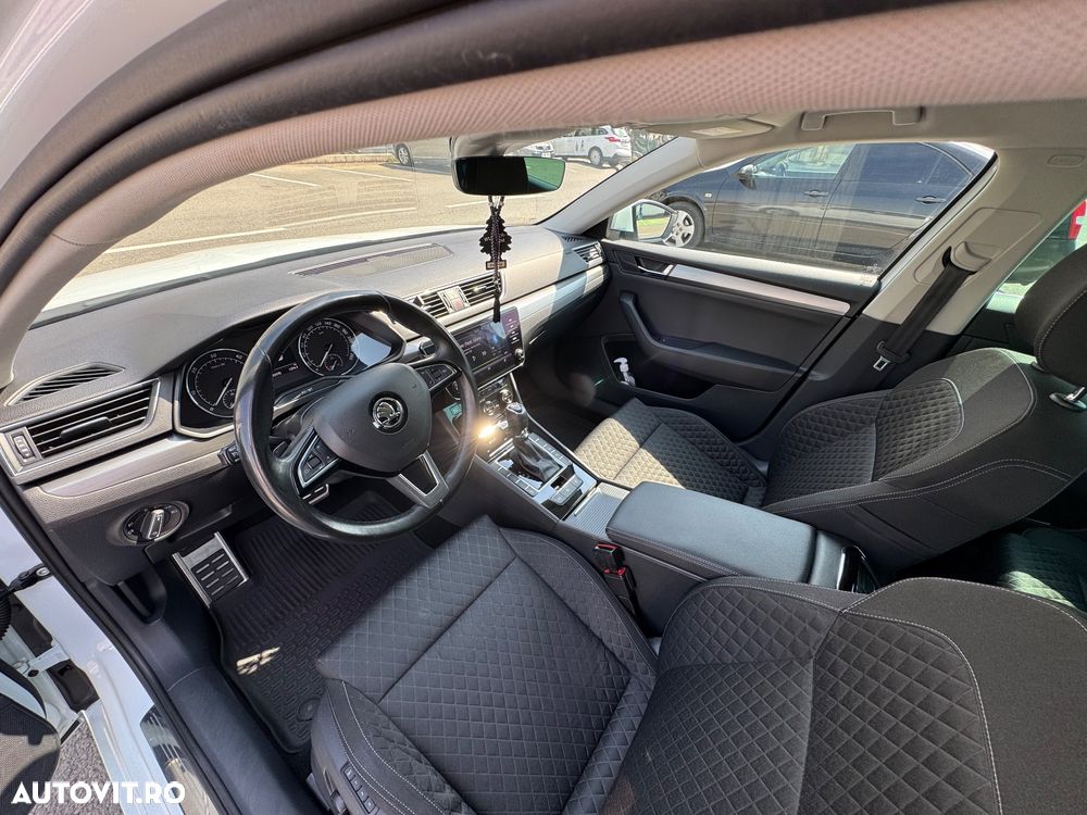 Skoda Superb 2.0 TDI DSG Style - 11