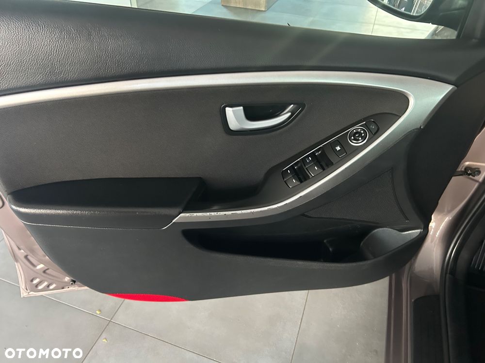 Hyundai i30 1.6 CRDi BlueDrive Classic - 18