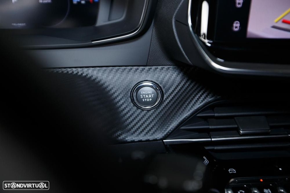 Peugeot 2008 1.2 PureTech Allure EAT8 - 19