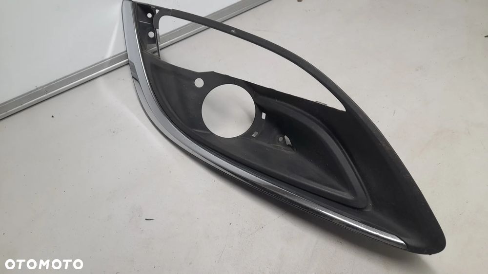 KRATKA ZDERZAKA PRAWA OPEL ASTRA IV J 13368709 - 1