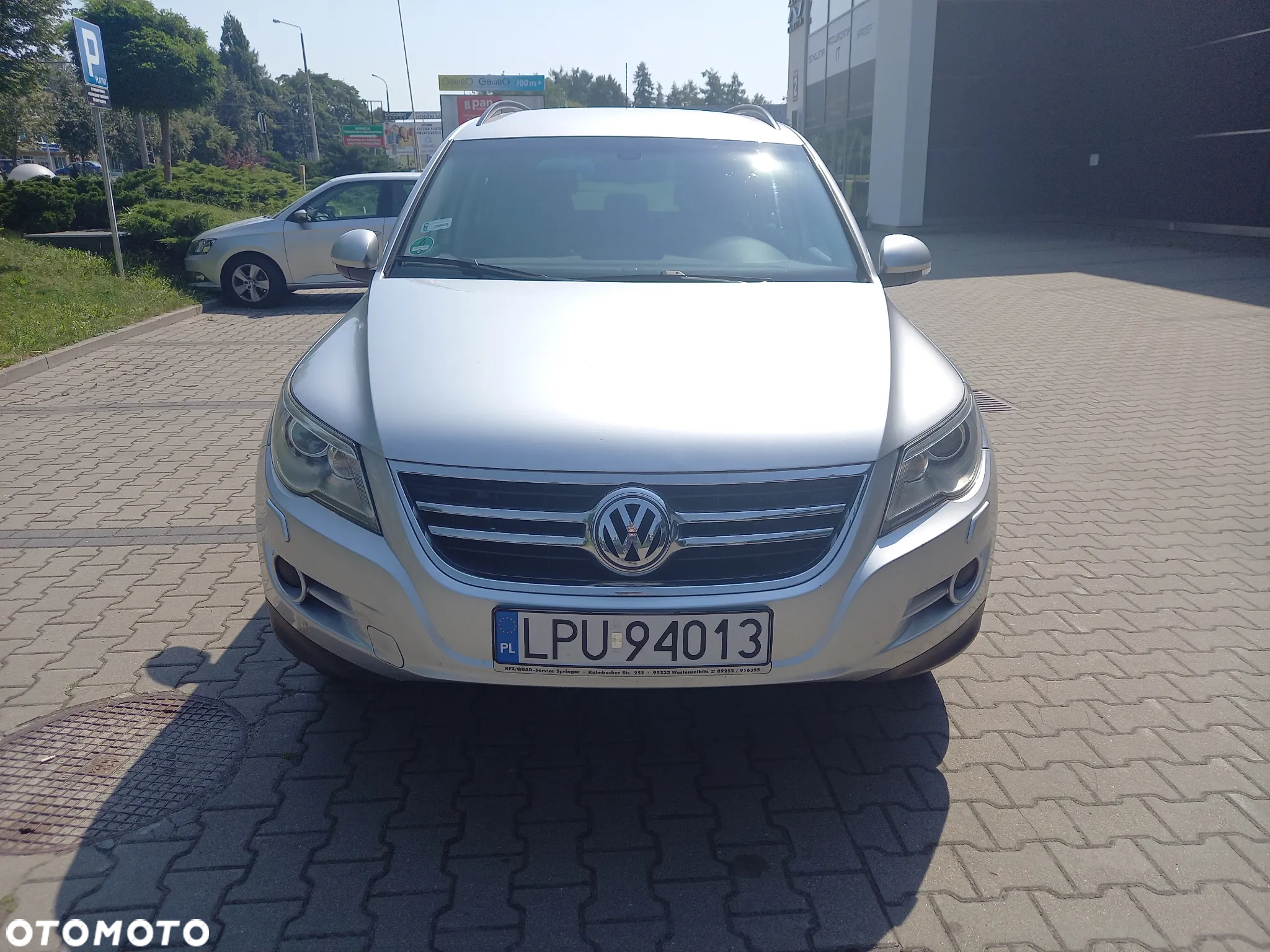 Volkswagen Tiguan - 8