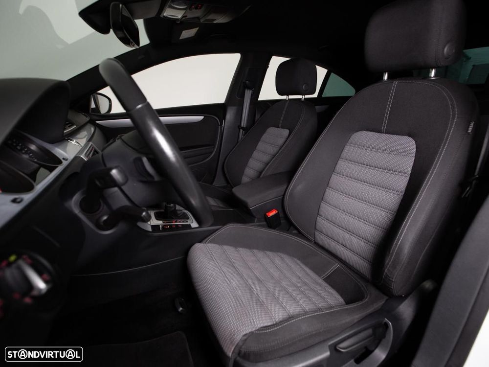 VW Passat CC - 7