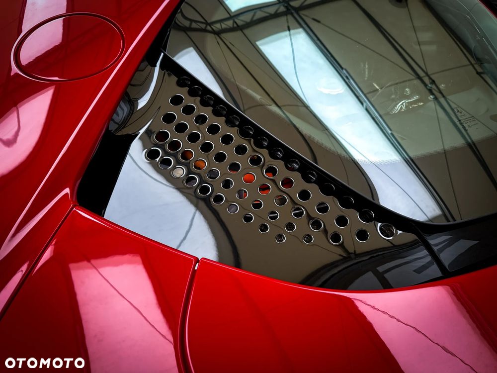 Ferrari SF90 Spider - 21