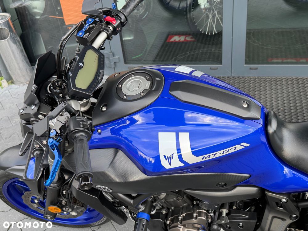 Yamaha MT - 37