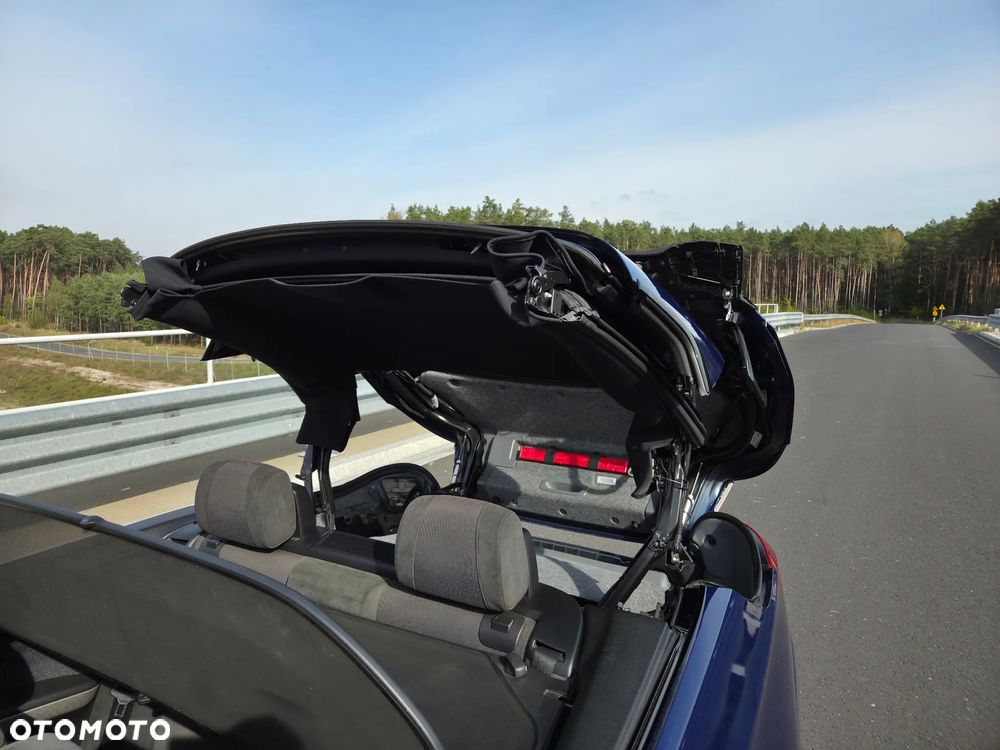 BMW Seria 3 320d DPF Cabrio M Sport Edition - 28