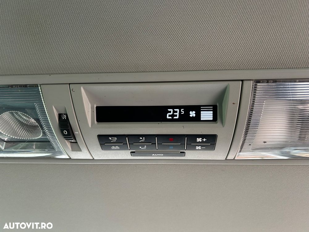 Volkswagen Caravelle T6 2.0 TDI LR Comfortline - 11