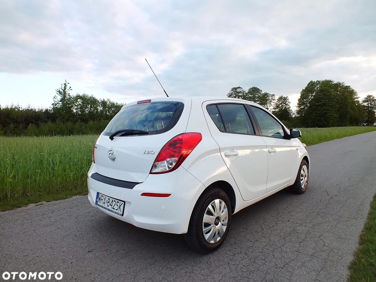 Hyundai i20 1.2 Trend - 13