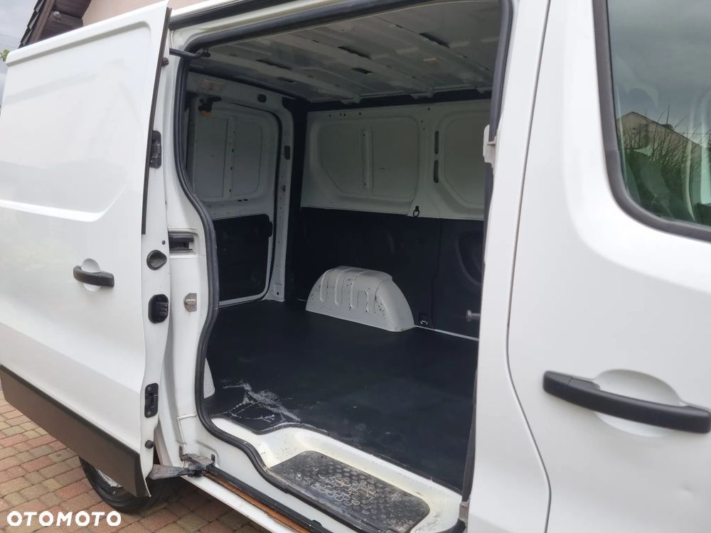 Renault Trafik - 15