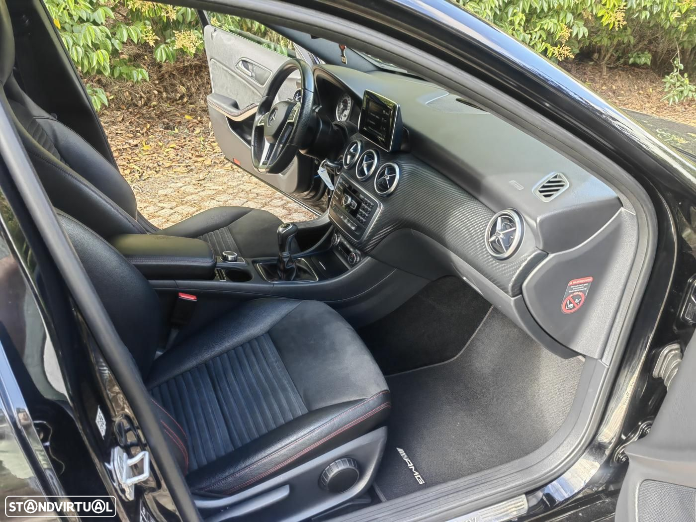 Mercedes-Benz A 180 d AMG Line - 12