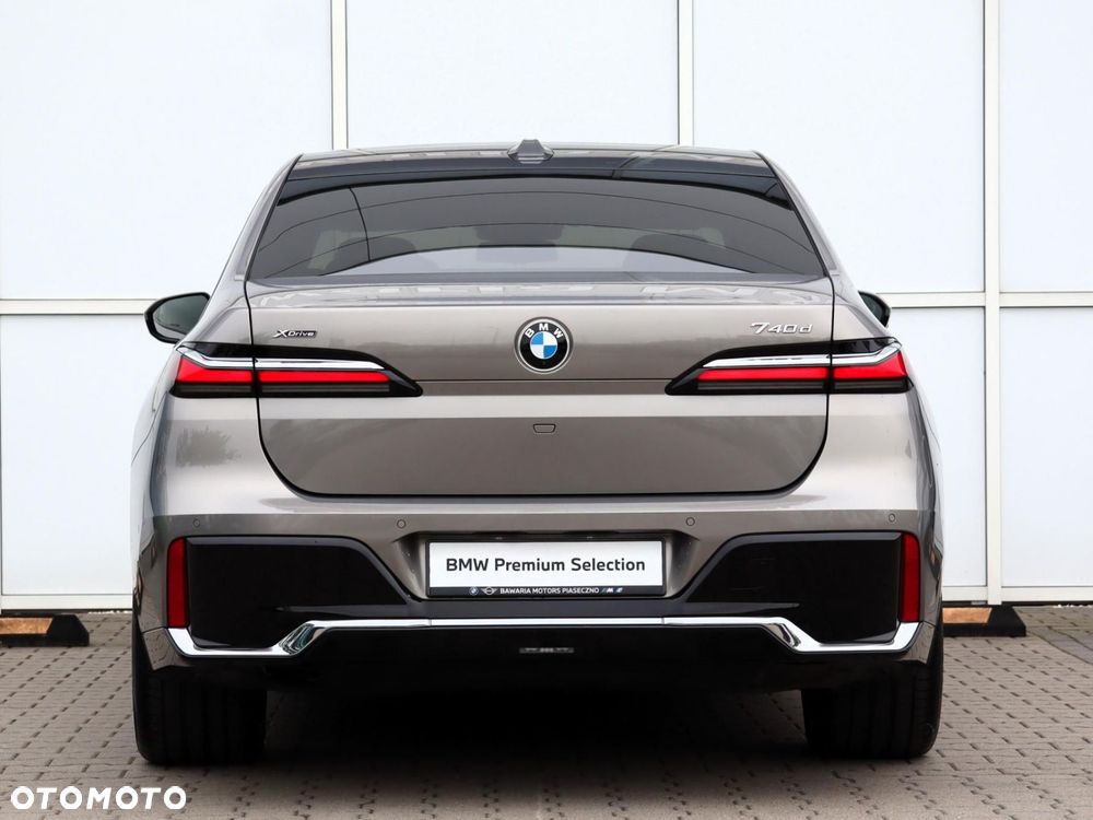 BMW Seria 7 - 11