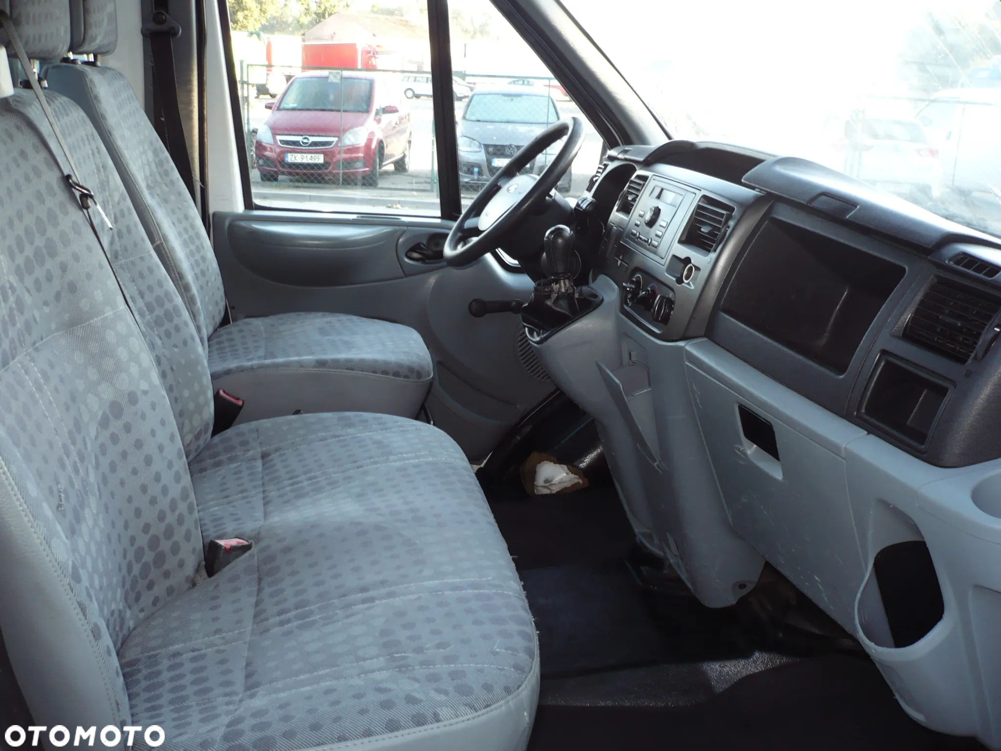 Ford Transit - 12
