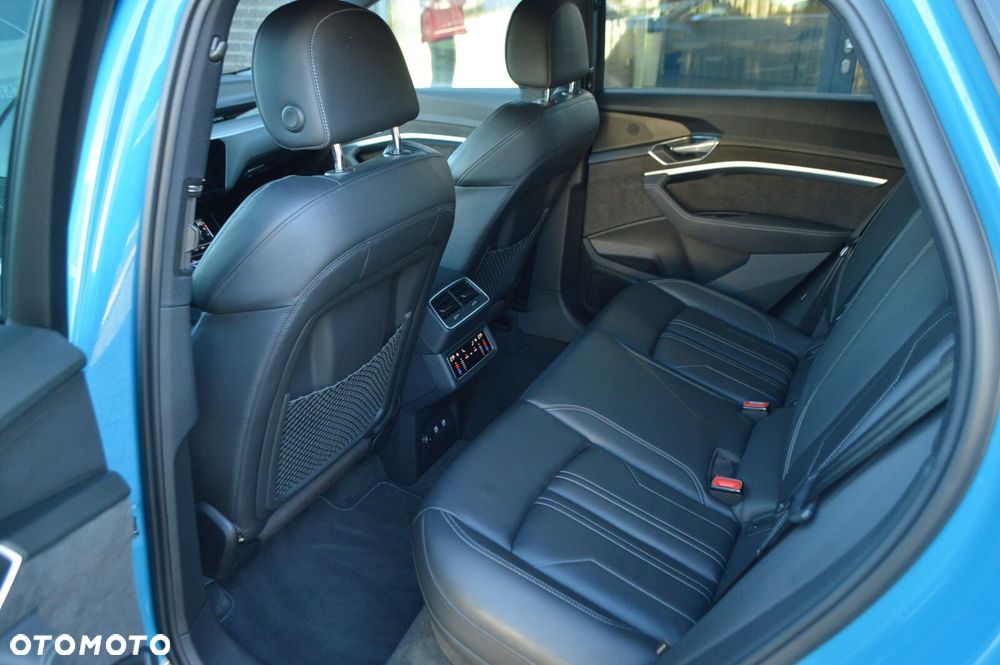 Audi e-tron - 25