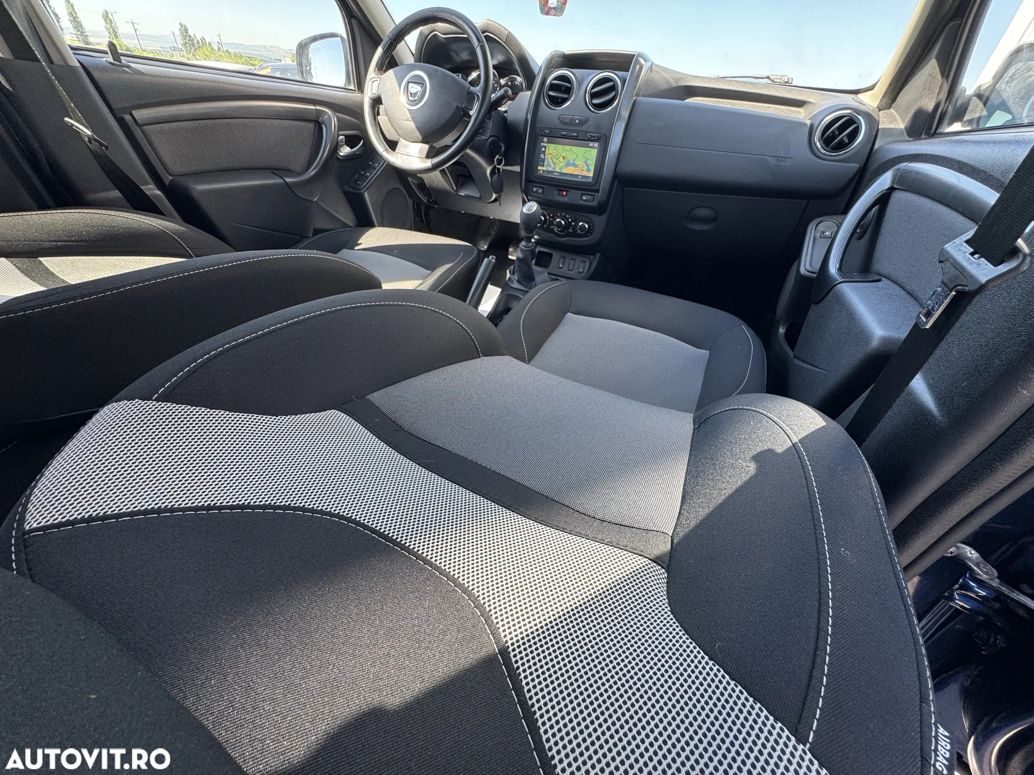 Dacia Duster TCe 125 2WD Prestige - 28