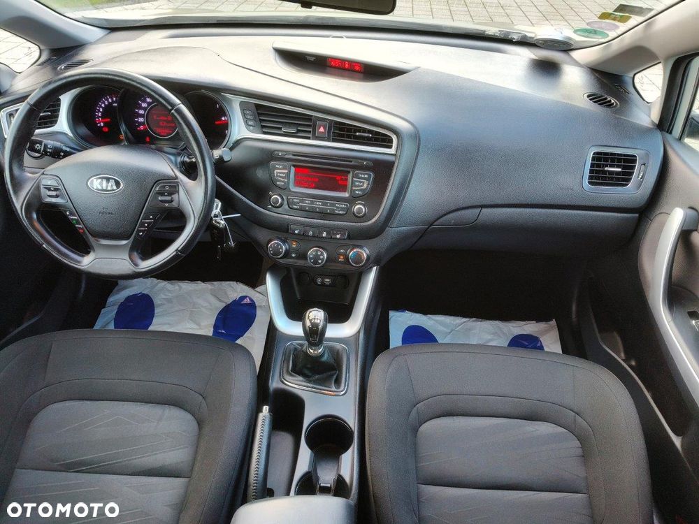 Kia Ceed 1.4 Smart Plus - 24