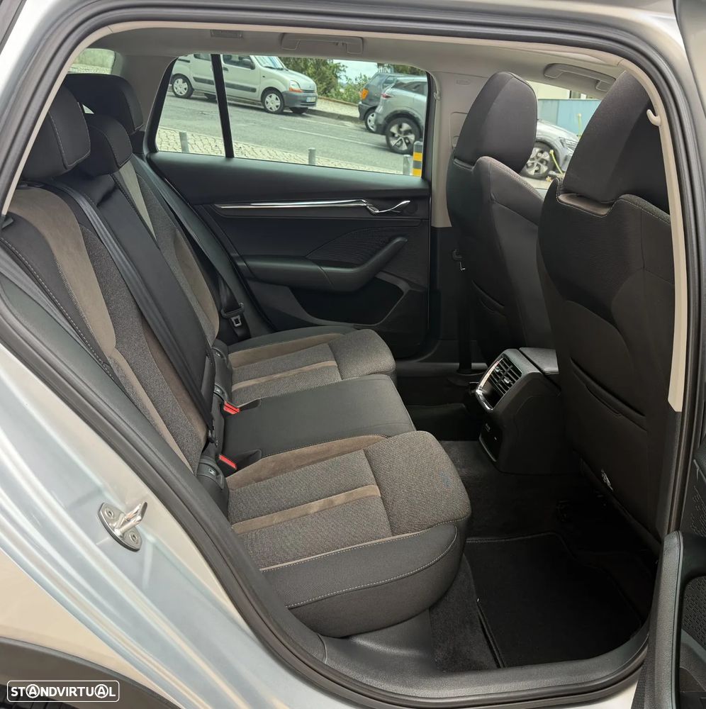Skoda Octavia Break 2.0 TDI Scout DSG 4x4 - 22