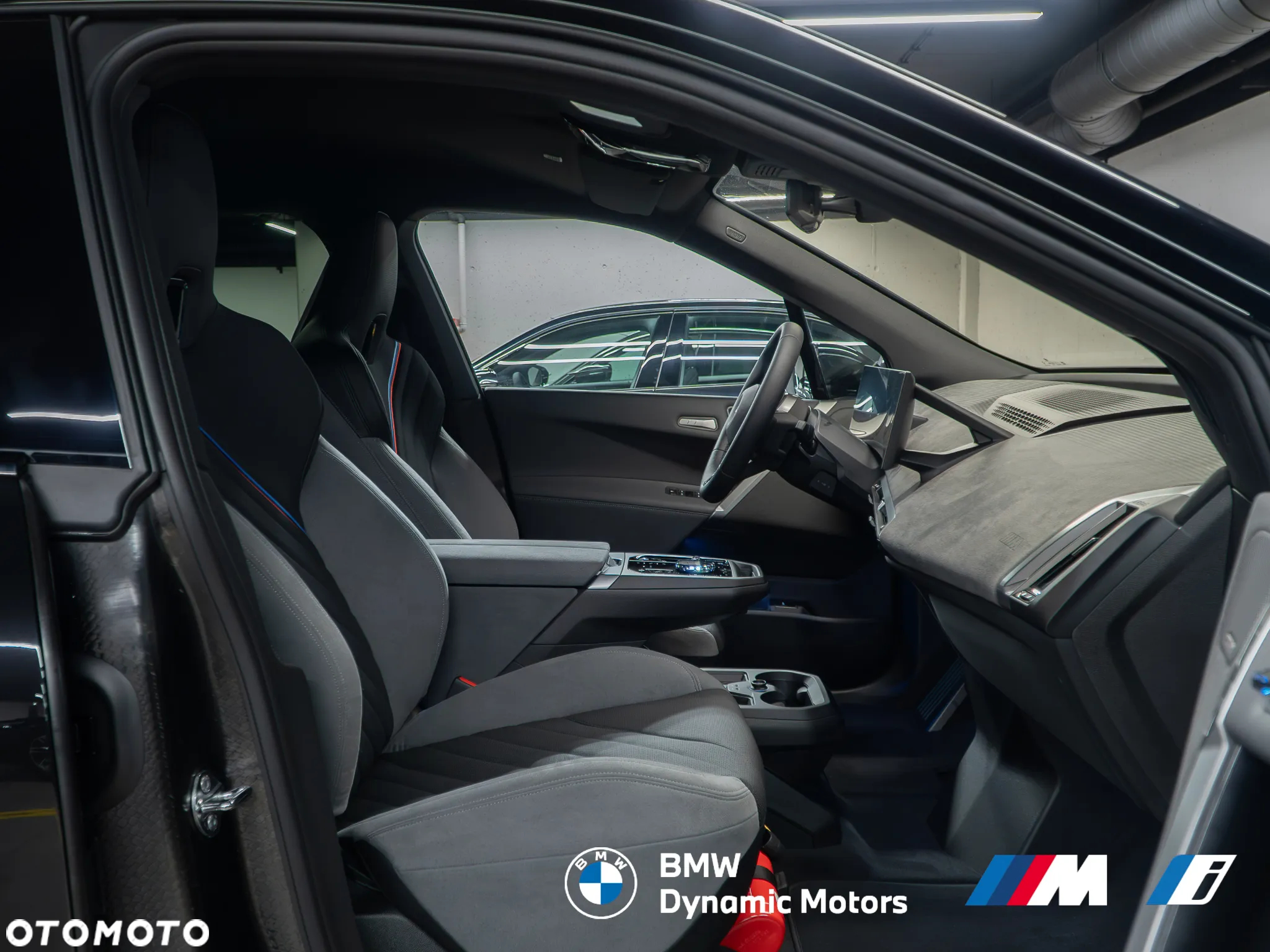 BMW iX xDrive45 - 24