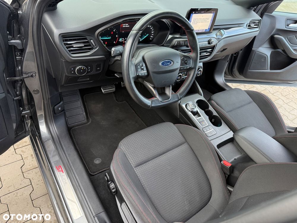 Ford Focus 1.5 EcoBlue Start-Stopp-System ST-LINE STYLE - 21