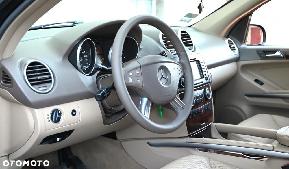 Mercedes-Benz ML 320 CDI 4-Matic - 24