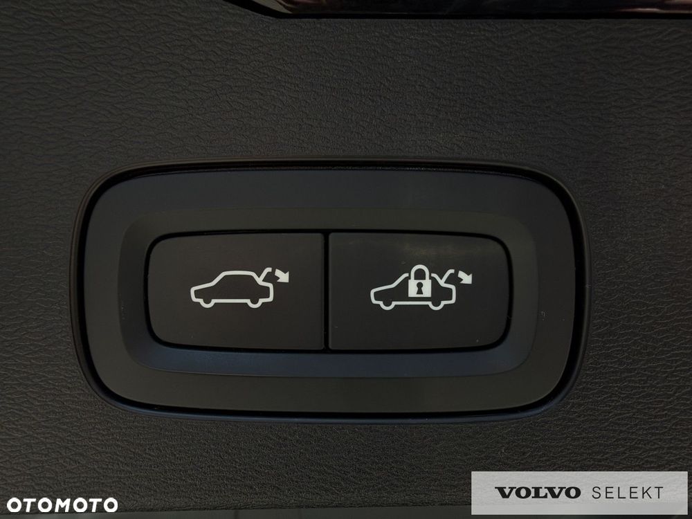 Volvo V60 Cross Country - 32