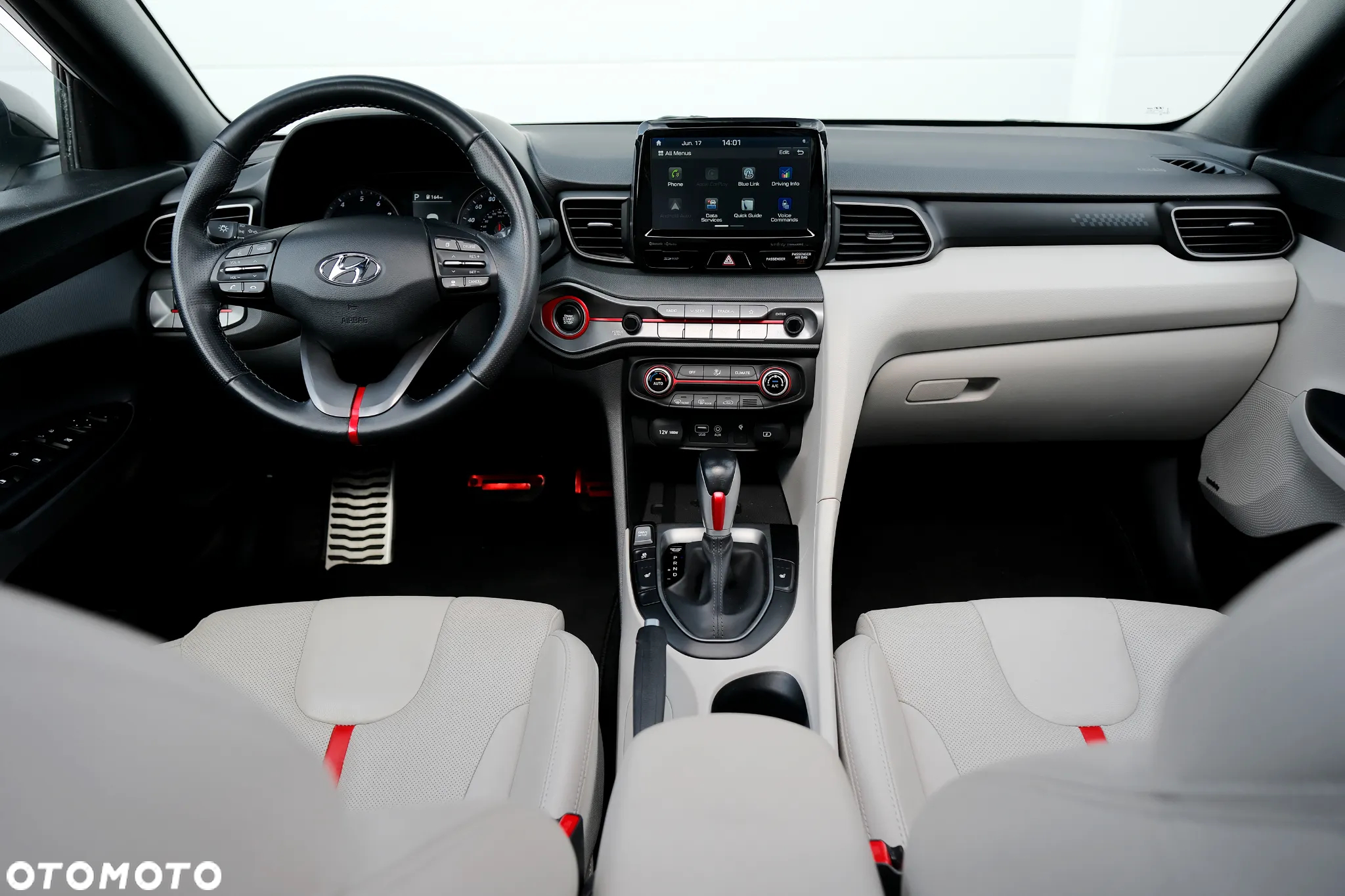 Hyundai Veloster - 29