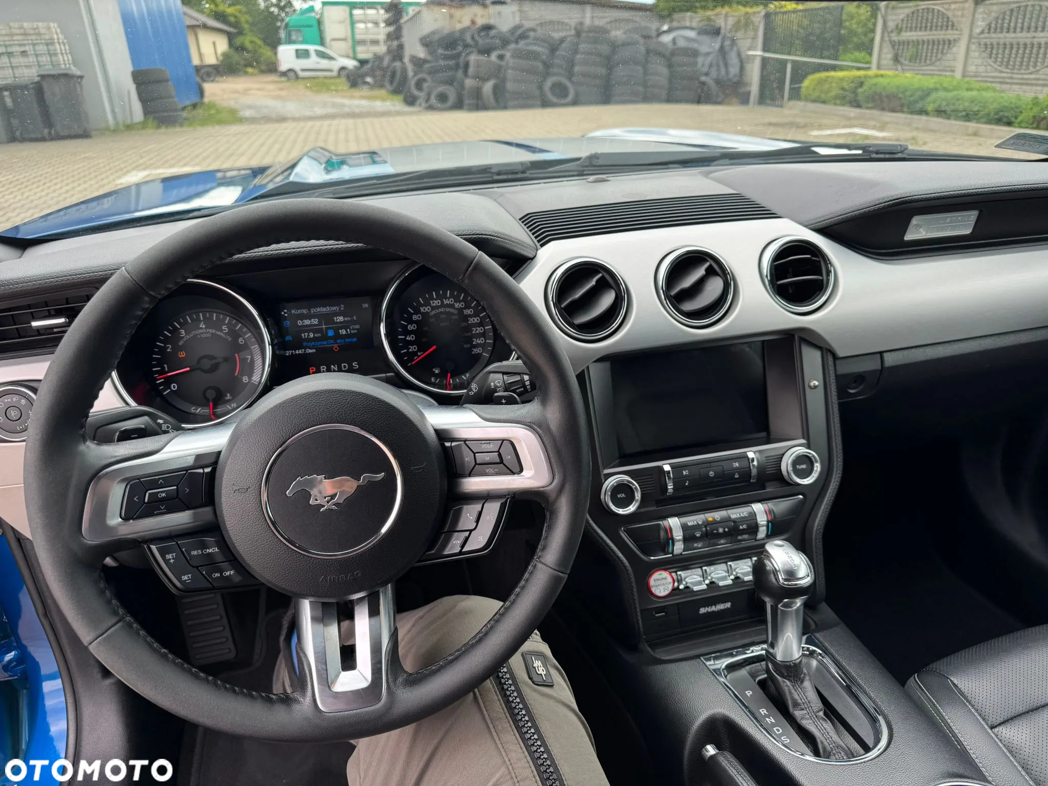 Ford Mustang 5.0 V8 GT - 5