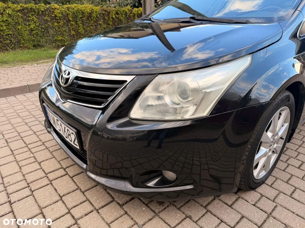 Toyota Avensis 2009 photo 2