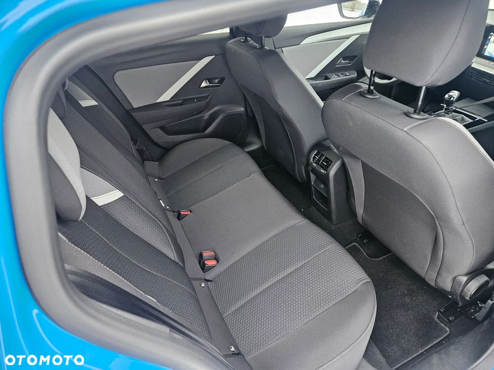 Opel Astra 1.2 Turbo Start/Stop Business Elegance - 24