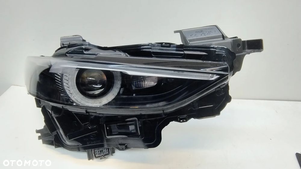 Lampa prawa przód MAZDA 3 IV 2019-