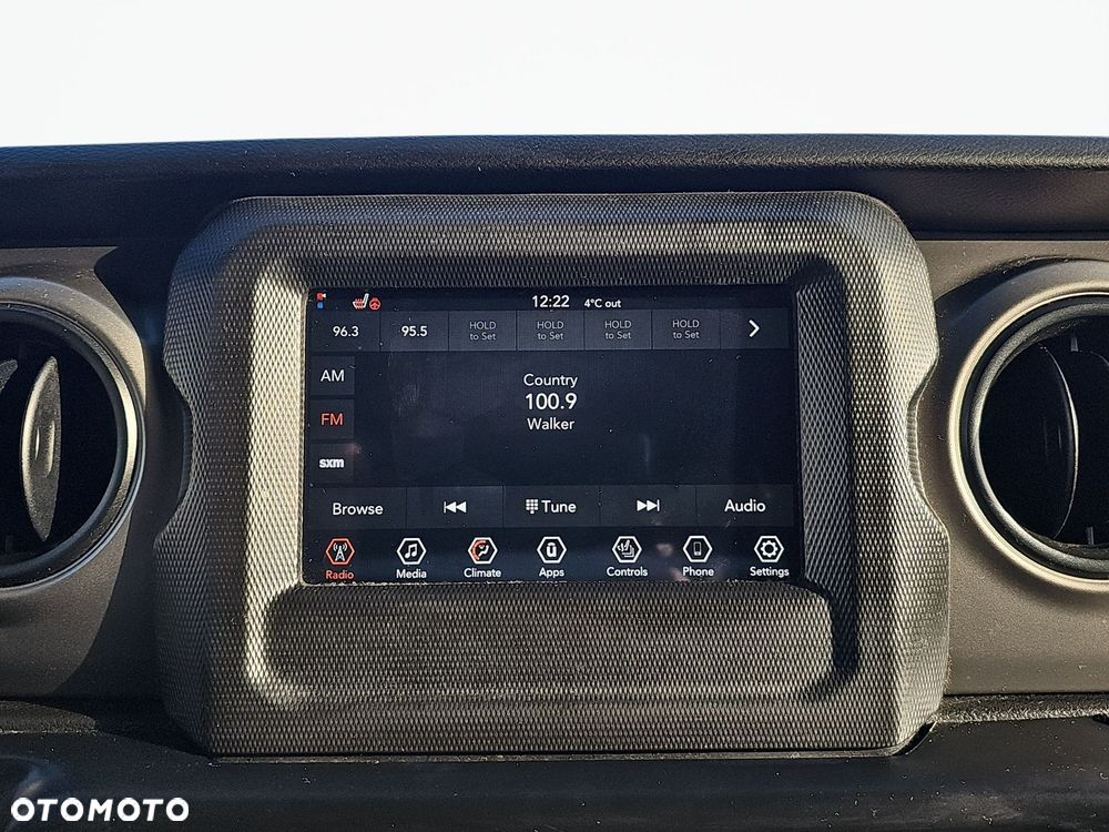 Jeep Wrangler Unlimited GME 2.0 Turbo Sport - 24