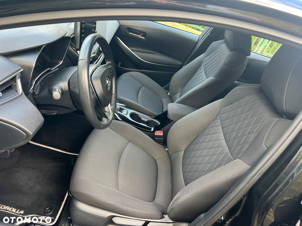 Toyota Corolla 1.8 Hybrid Active - 21