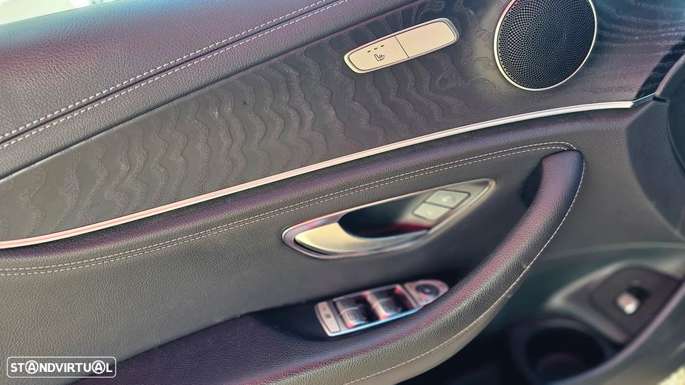 Mercedes-Benz E 300 de 4Matic 9G-TRONIC AMG Line - 25
